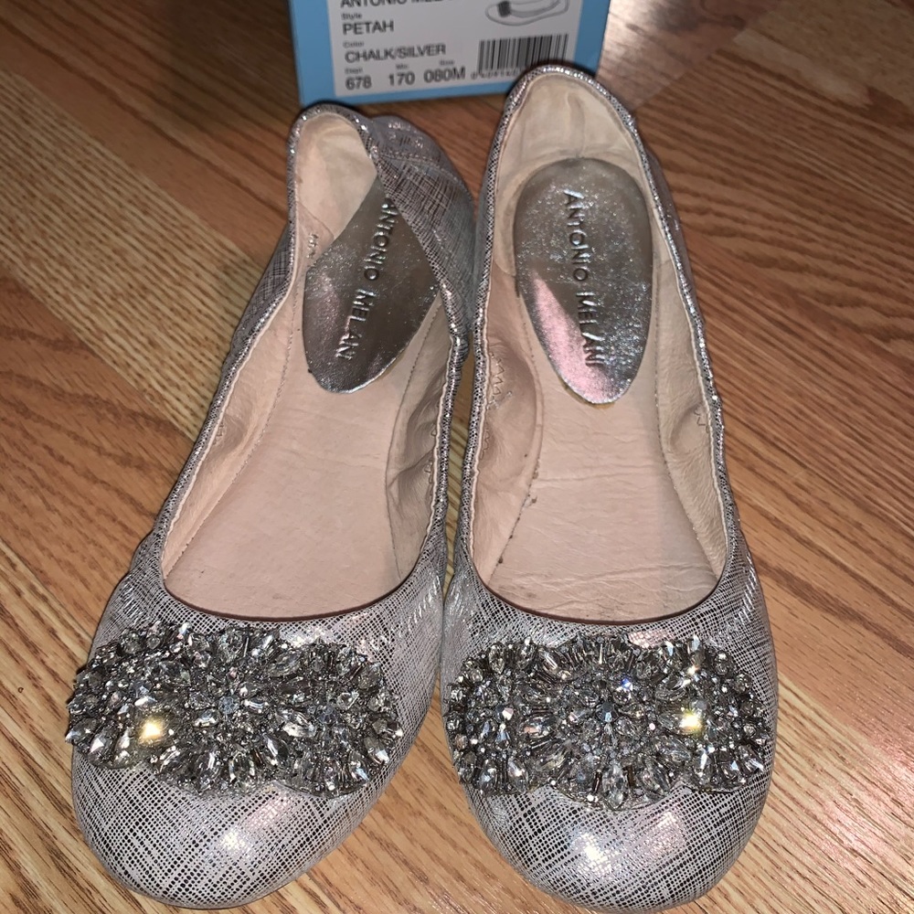 Antonio Melani Flats 8M